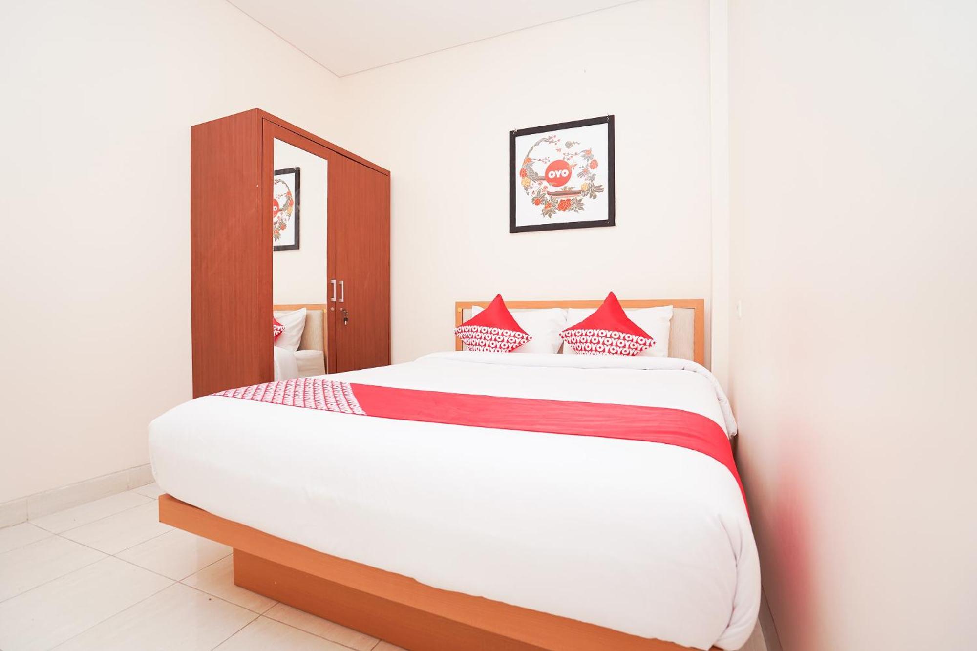 Oyo 782 Menjangan Residence At Citraland 1 Sorabaya Extérieur photo