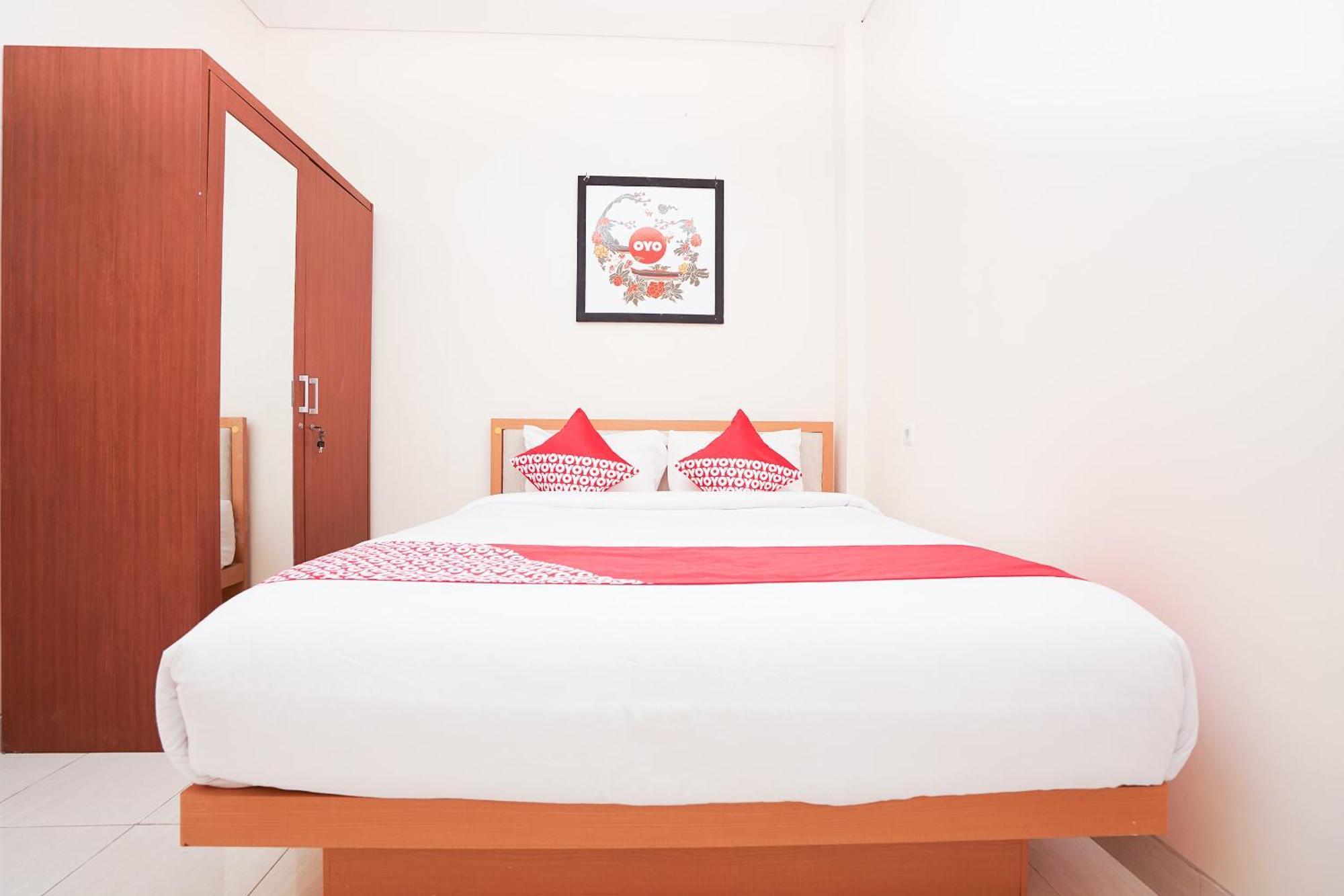 Oyo 782 Menjangan Residence At Citraland 1 Sorabaya Extérieur photo